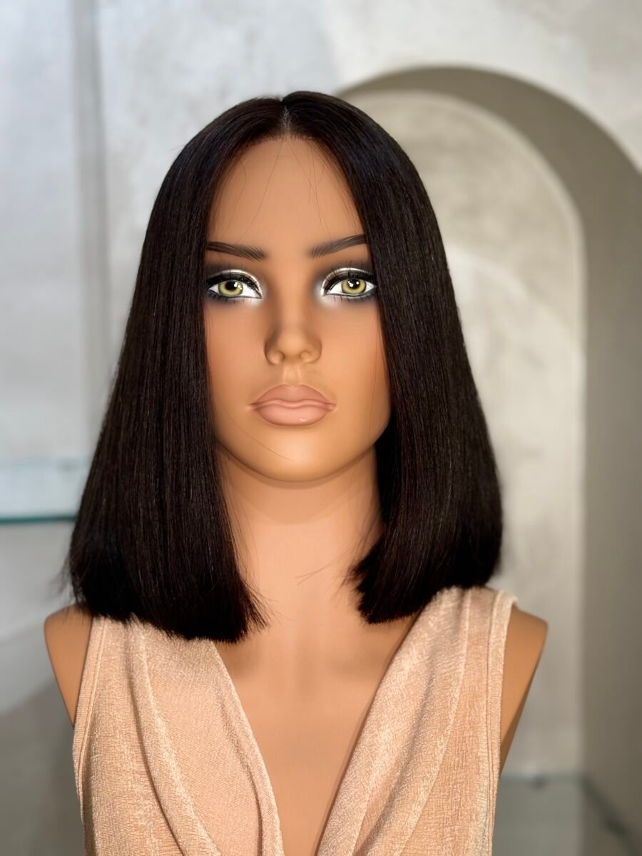 باروكة طول ١٤-١٥ انش لون طبيعي مايل للأسود